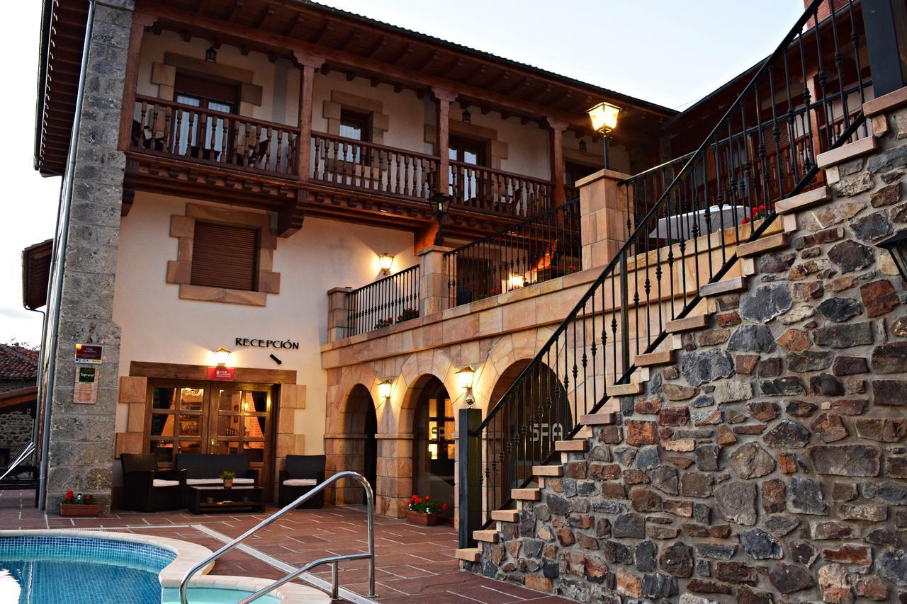 Posada Valle Del Oso Lerones Exterior foto